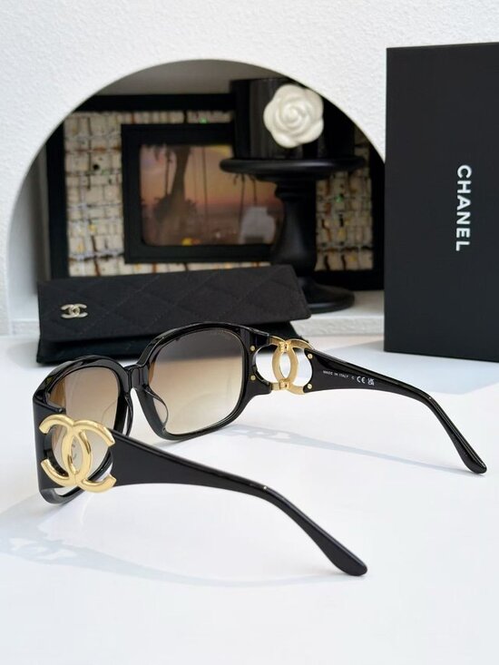 Chanel Oversized Square Sunglasses main image 7